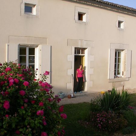 Chambres D'Hotes L'En Haut Des VignesMérignac エクステリア 写真
