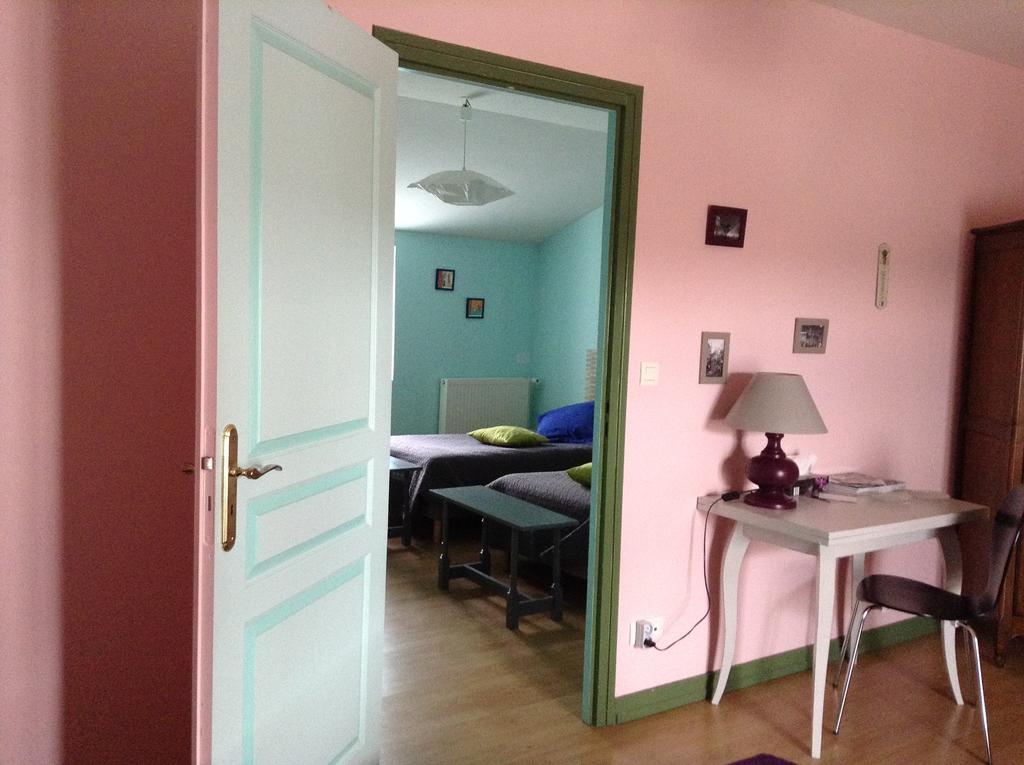 Chambres D'Hotes L'En Haut Des VignesMérignac 部屋 写真