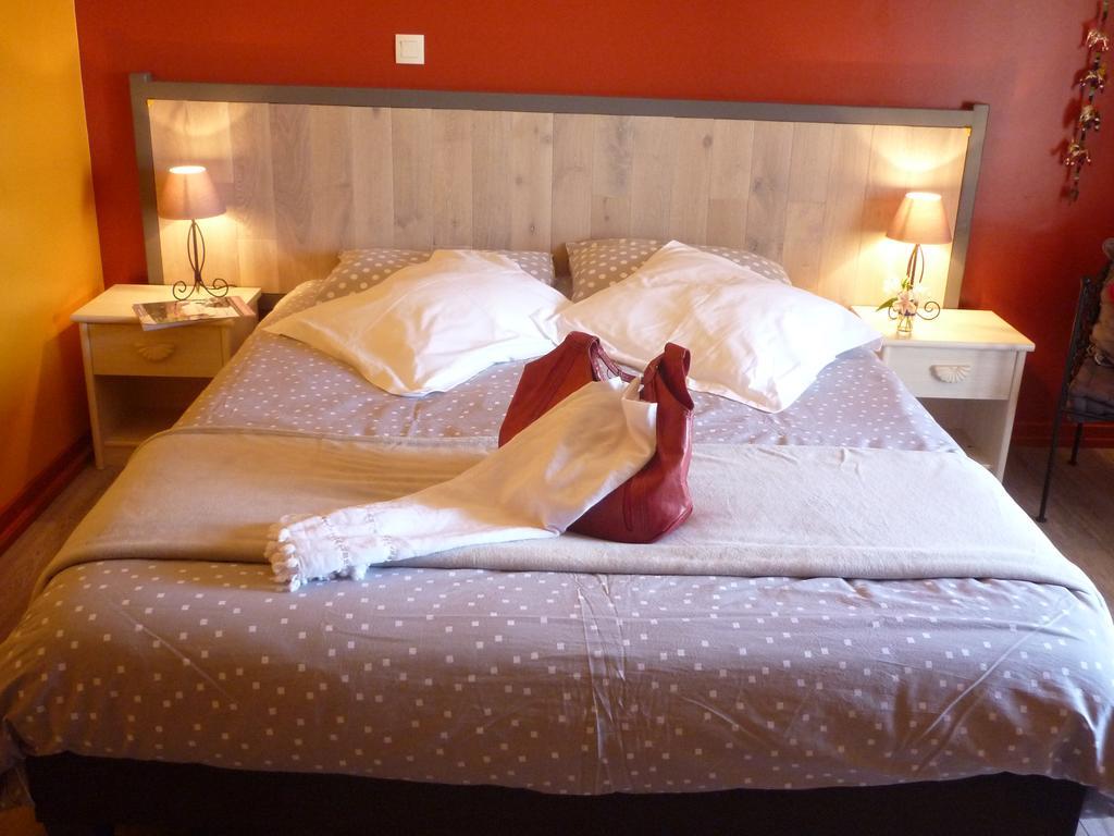 Chambres D'Hotes L'En Haut Des VignesMérignac 部屋 写真