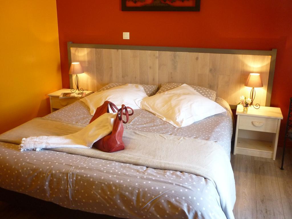 Chambres D'Hotes L'En Haut Des VignesMérignac 部屋 写真