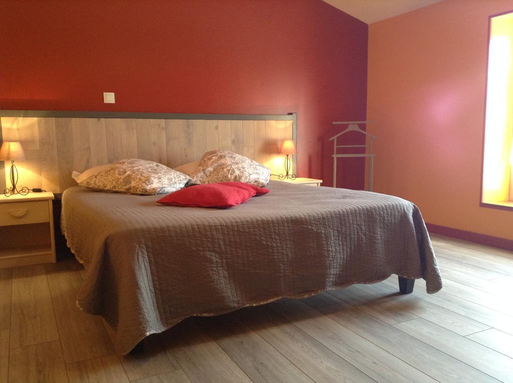 Chambres D'Hotes L'En Haut Des VignesMérignac 部屋 写真
