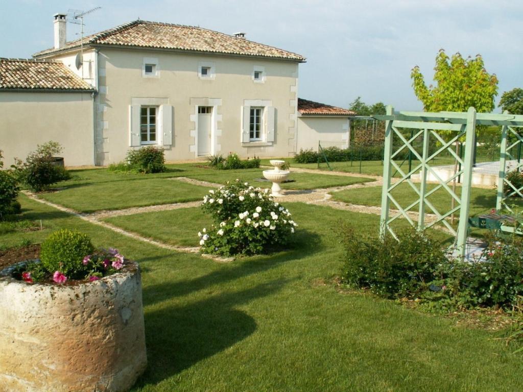 Chambres D'Hotes L'En Haut Des VignesMérignac エクステリア 写真
