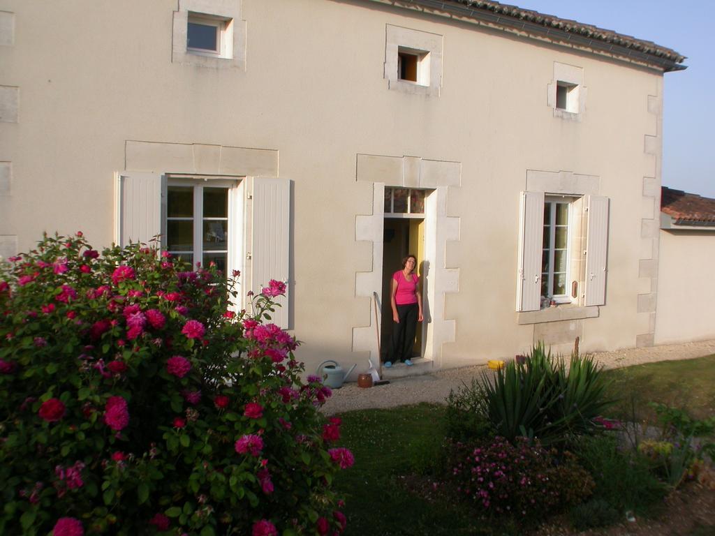 Chambres D'Hotes L'En Haut Des VignesMérignac エクステリア 写真
