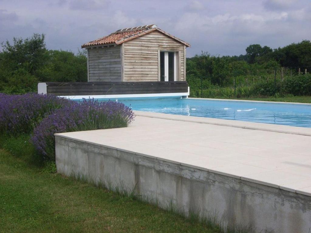 Chambres D'Hotes L'En Haut Des VignesMérignac エクステリア 写真